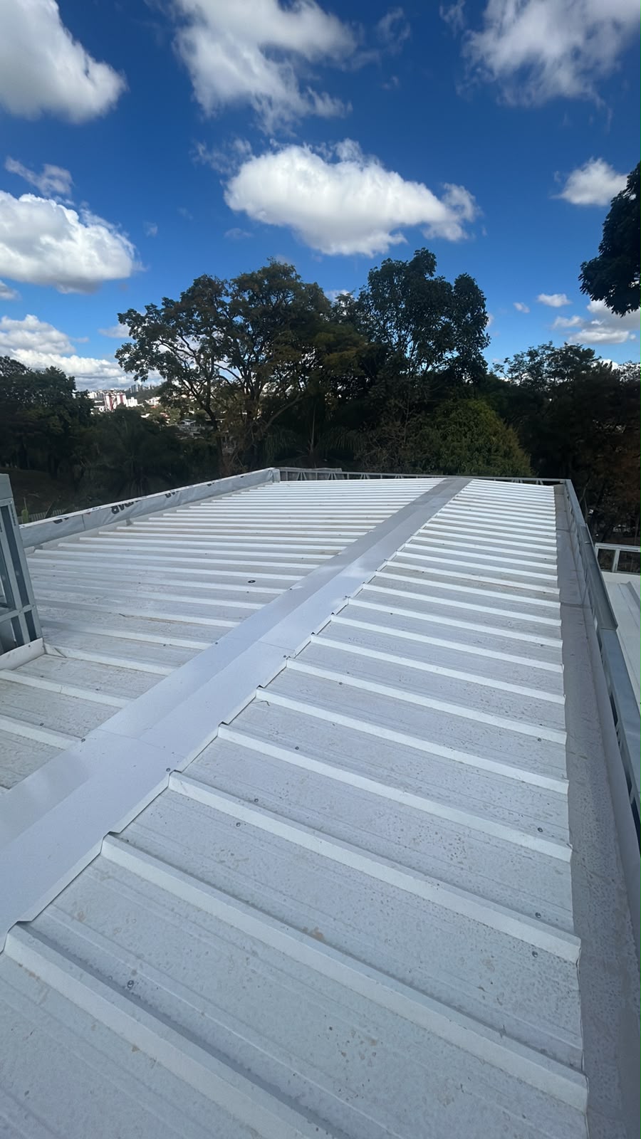 Cobertura metálica para casas em Light Steel Frame — obra em Light Steel Frame / cobertura executada pela SteelWorks